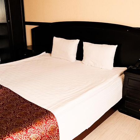 Belon Life Hotel Астана Экстерьер фото