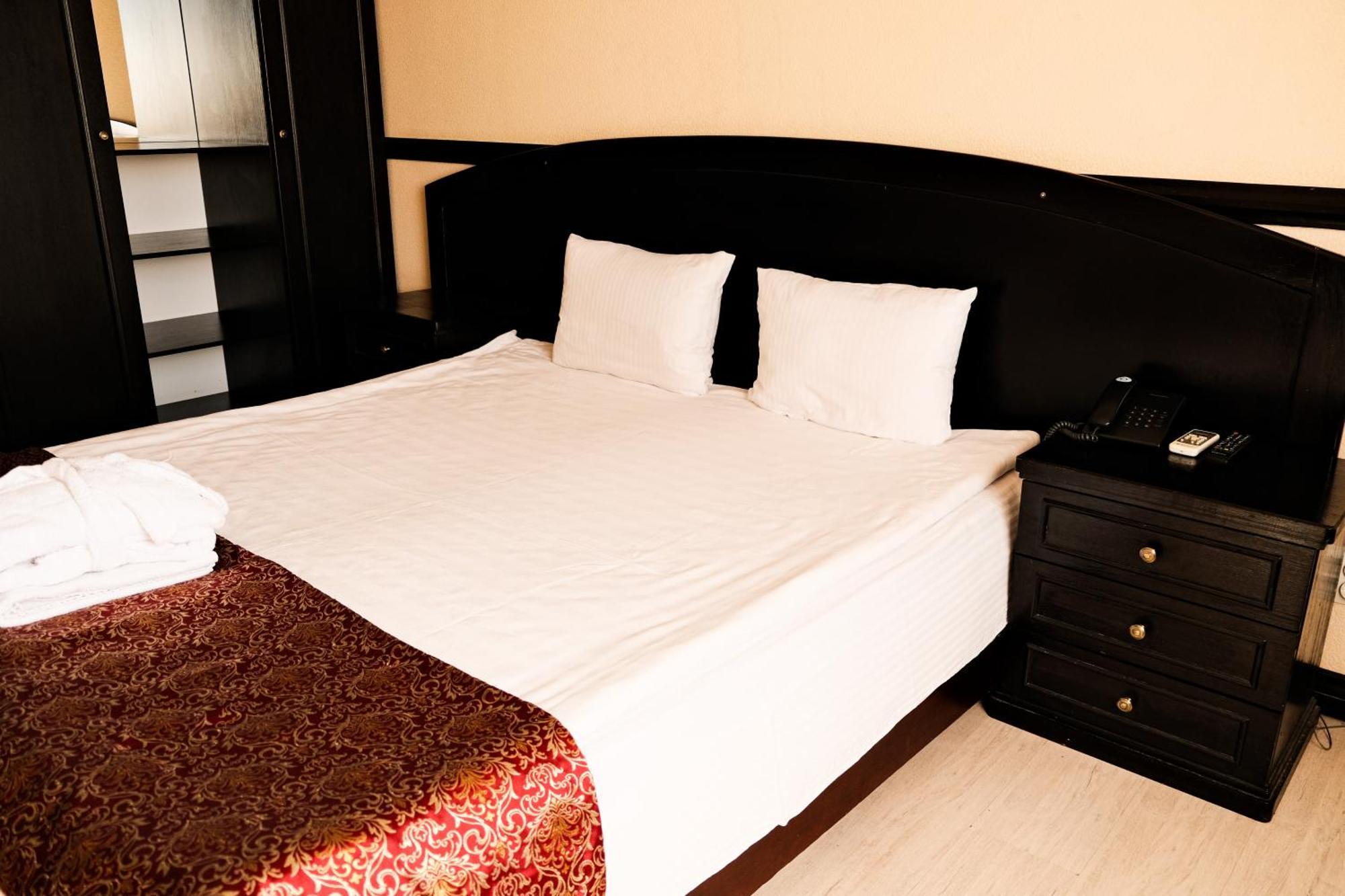 Belon Life Hotel Астана Экстерьер фото