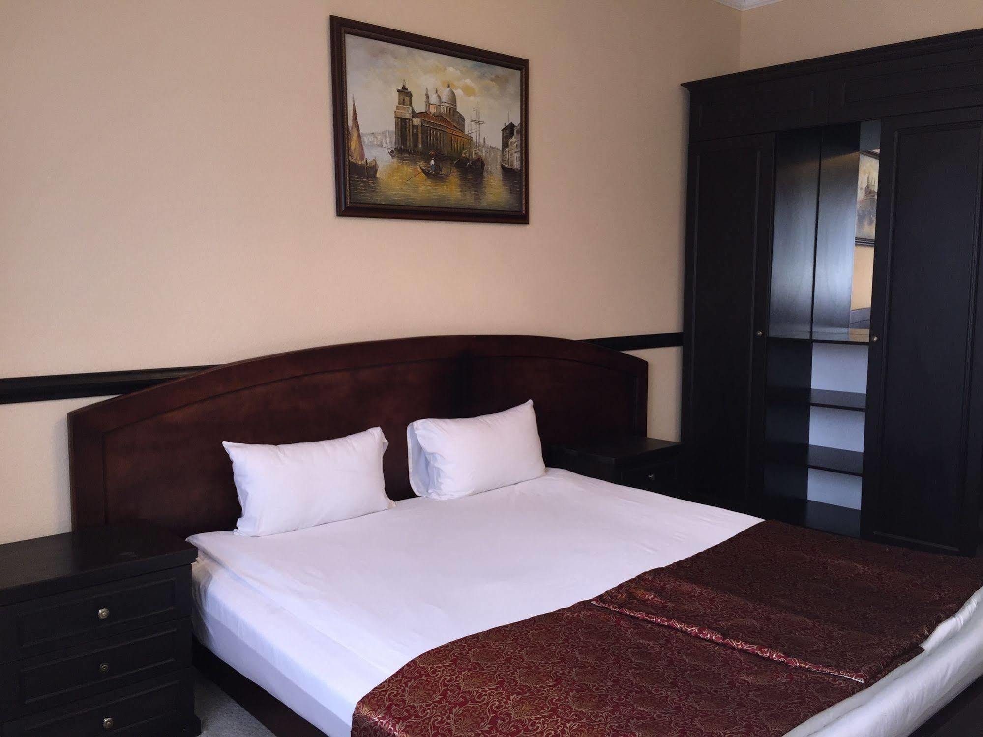 Belon Life Hotel Астана Экстерьер фото